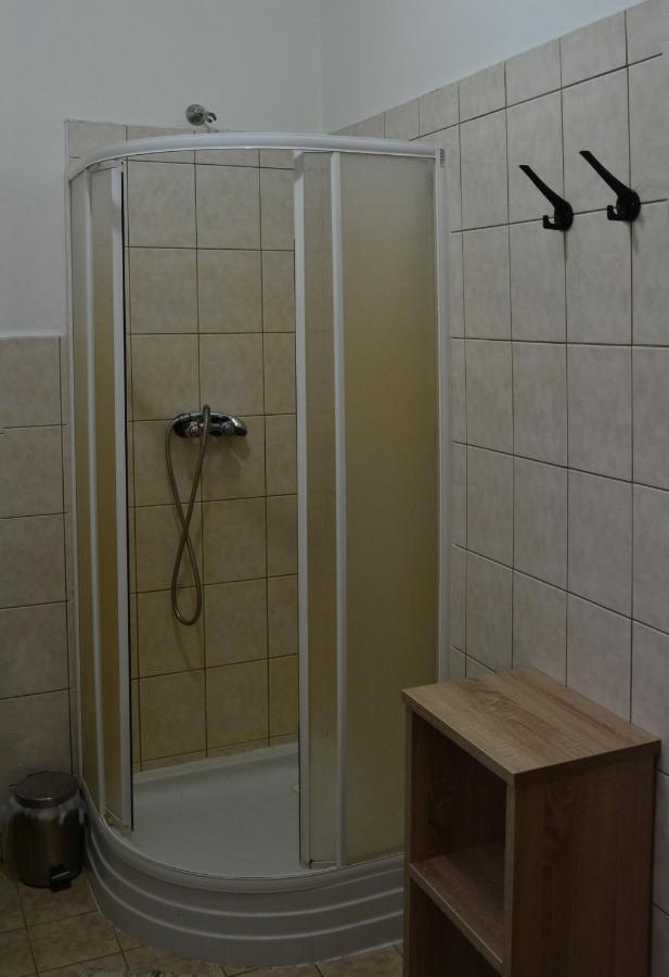 Hotel Decin Na Skrivance ภายนอก รูปภาพ