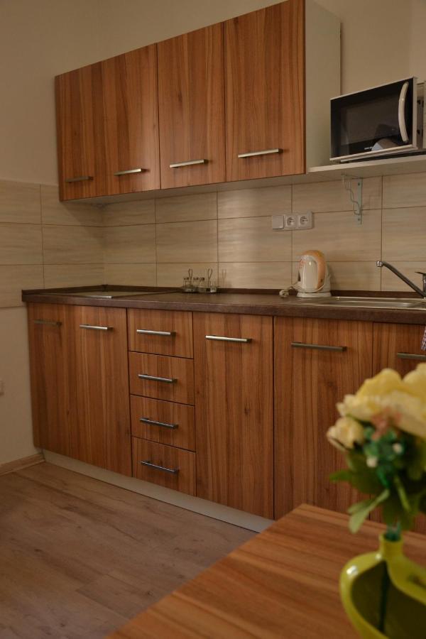 Hotel Decin Na Skrivance ภายนอก รูปภาพ