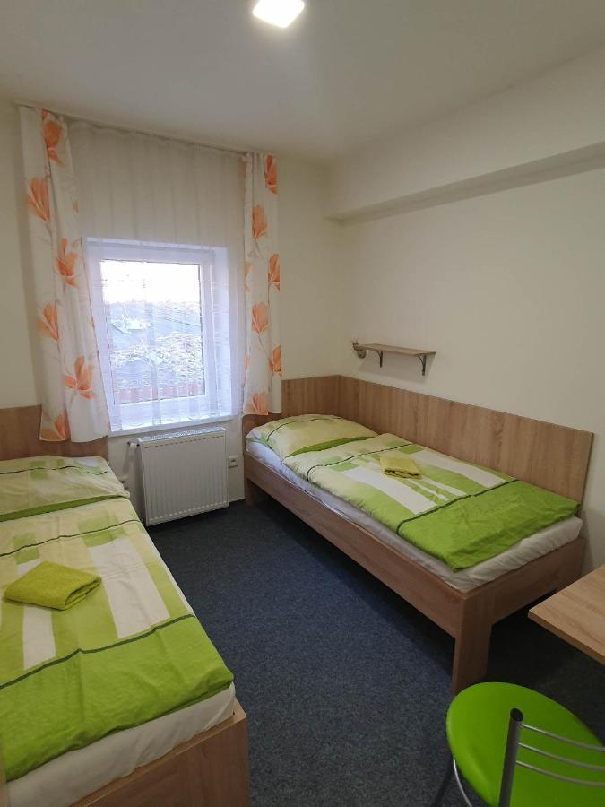 Hotel Decin Na Skrivance ภายนอก รูปภาพ