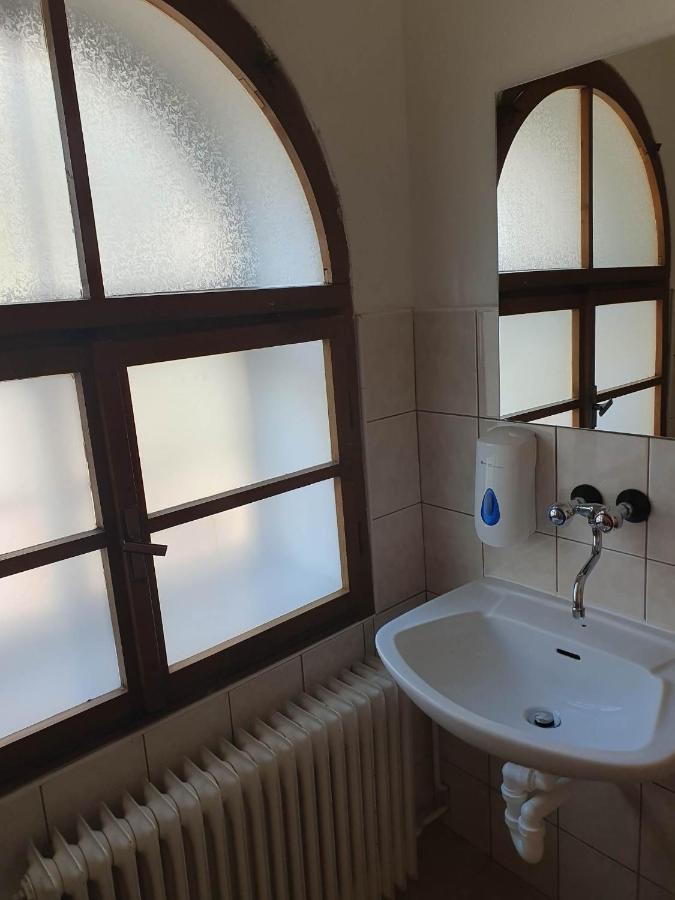 Hotel Decin Na Skrivance ภายนอก รูปภาพ
